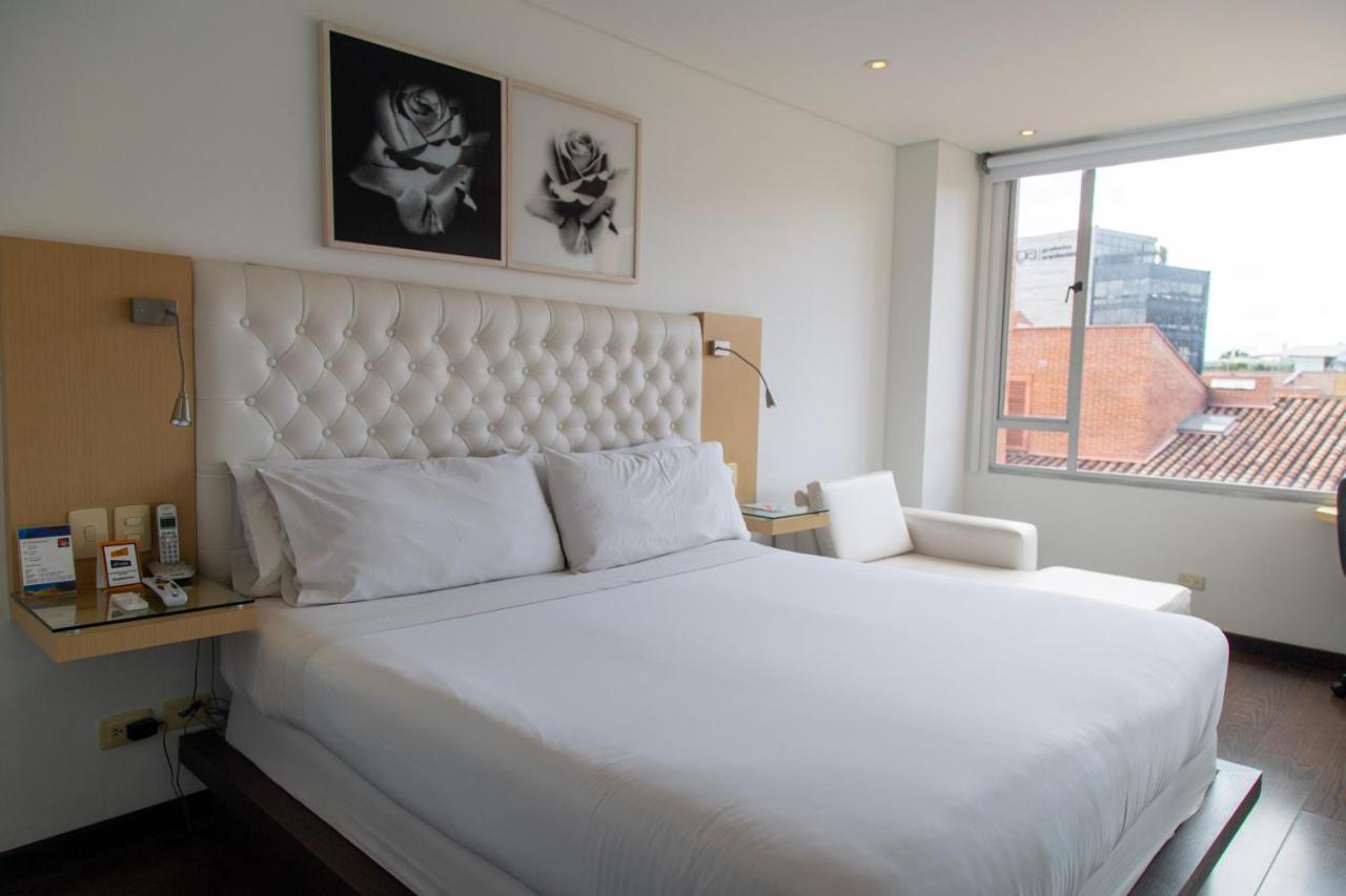 Hotel 104 Art Suites โบโกตา ภายนอก รูปภาพ
