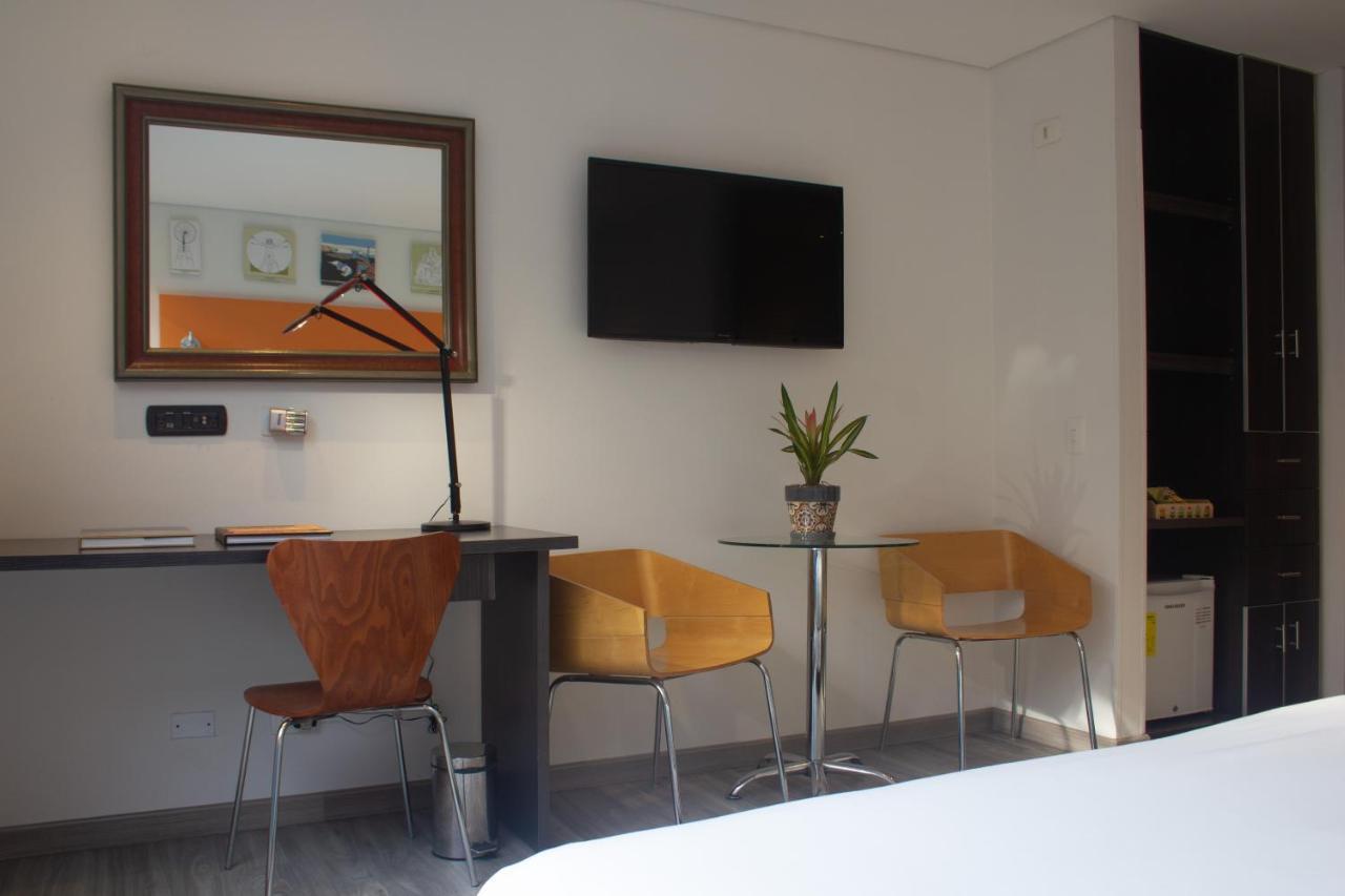 Hotel 104 Art Suites โบโกตา ภายนอก รูปภาพ