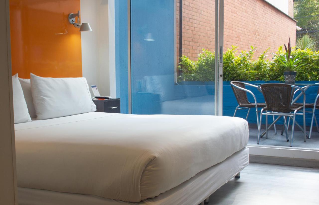 Hotel 104 Art Suites โบโกตา ภายนอก รูปภาพ